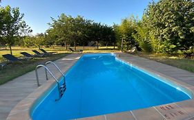 Casa De Vacaciones Casa Ideal Grupos Y Familias, Aislada Y Comunicada
